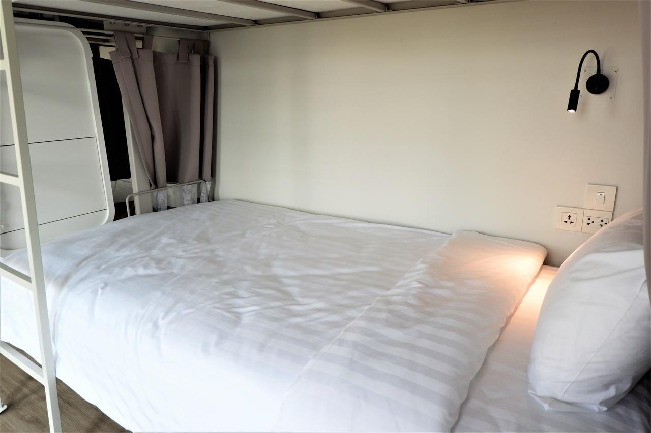 Bedspread Hostel (Adults Only) Bangkok Room photo